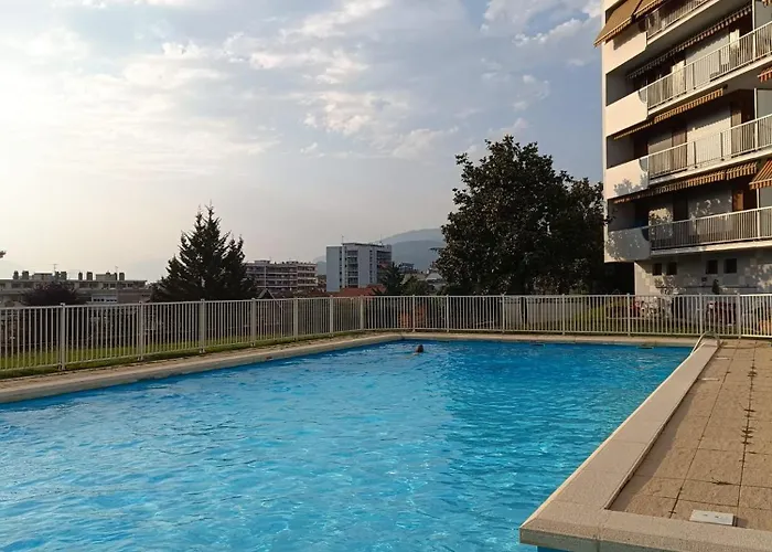 Meuble 3 Etoiles - Piscine- Balcon - Tennis