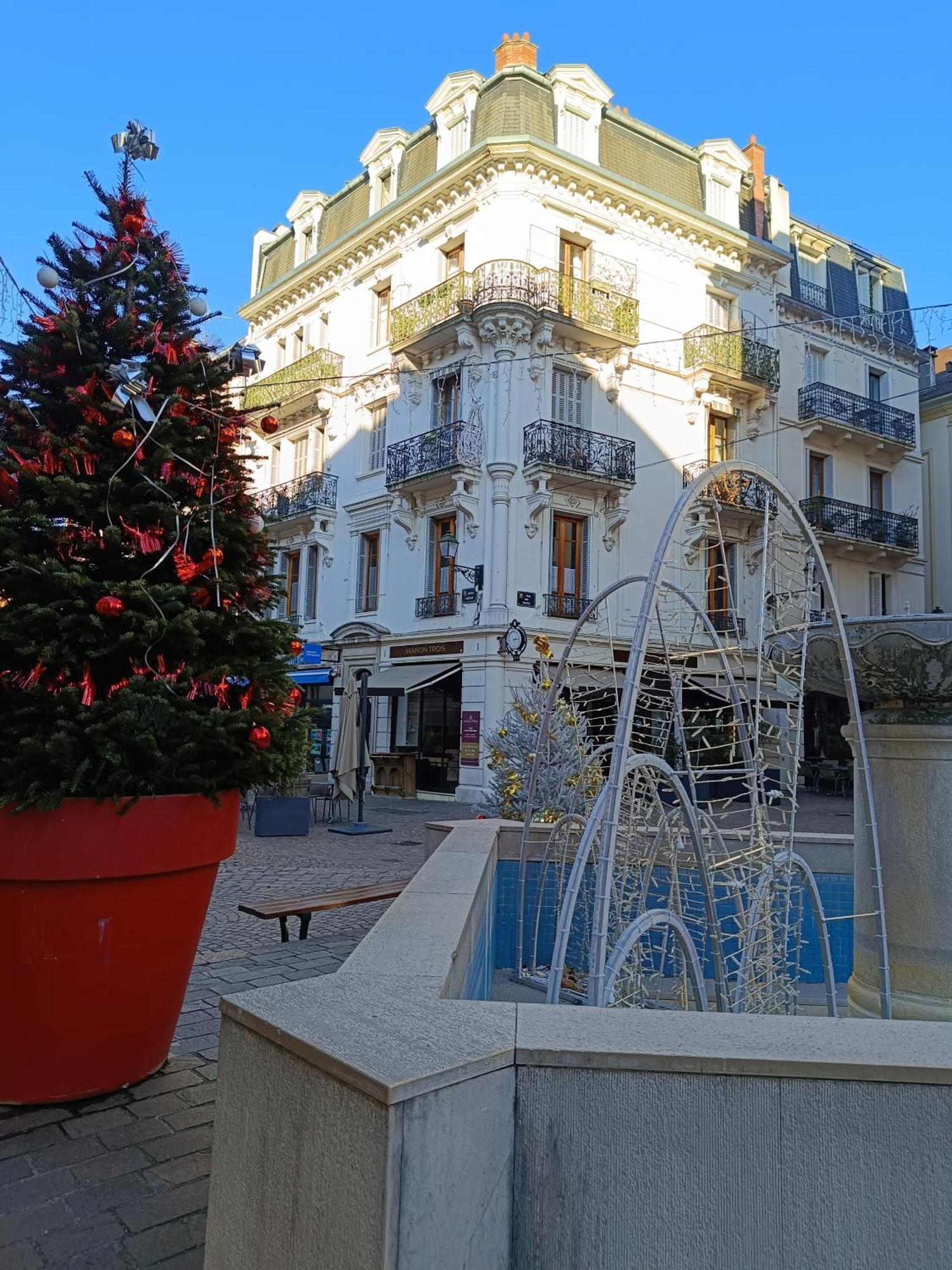 Meuble 3 Etoiles - Piscine- Balcon - Tennis Appartement