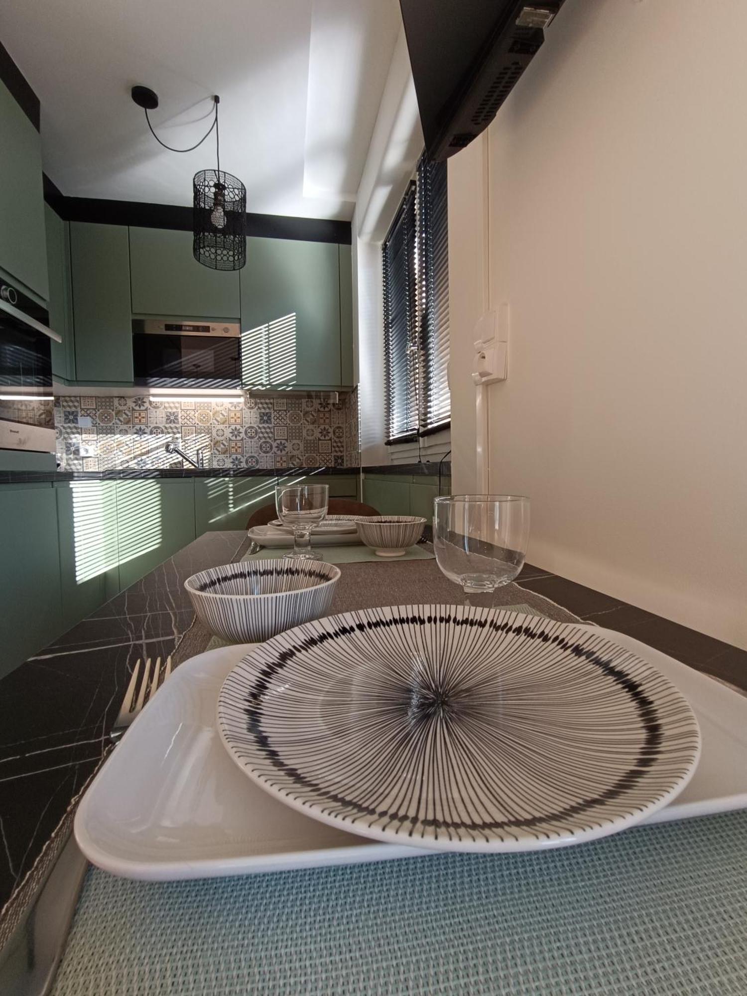 Meuble 3 Etoiles - Piscine- Balcon - Tennis Appartement
